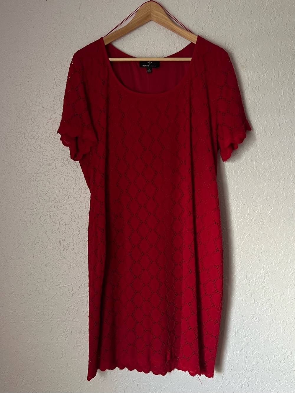 Ronni Nicole Red Lace Scoop Neck Mini Dress
